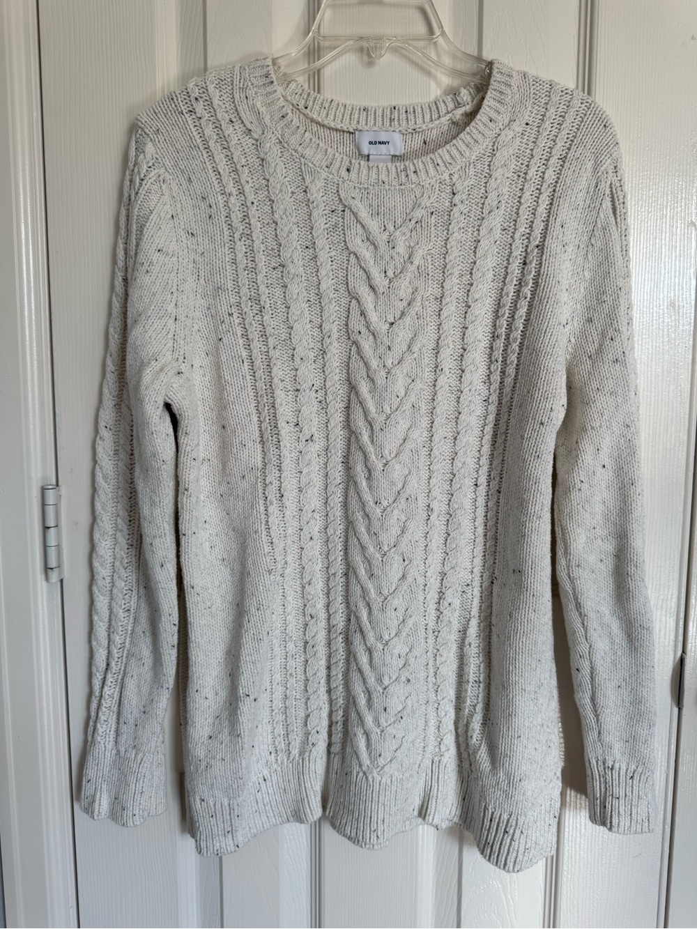 Old Navy Cream Cable Knit Crewneck Sweater